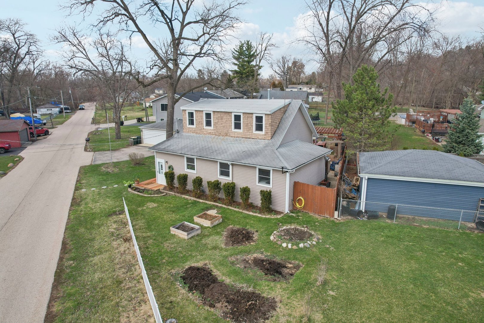 27884 W Lake Shore Drive