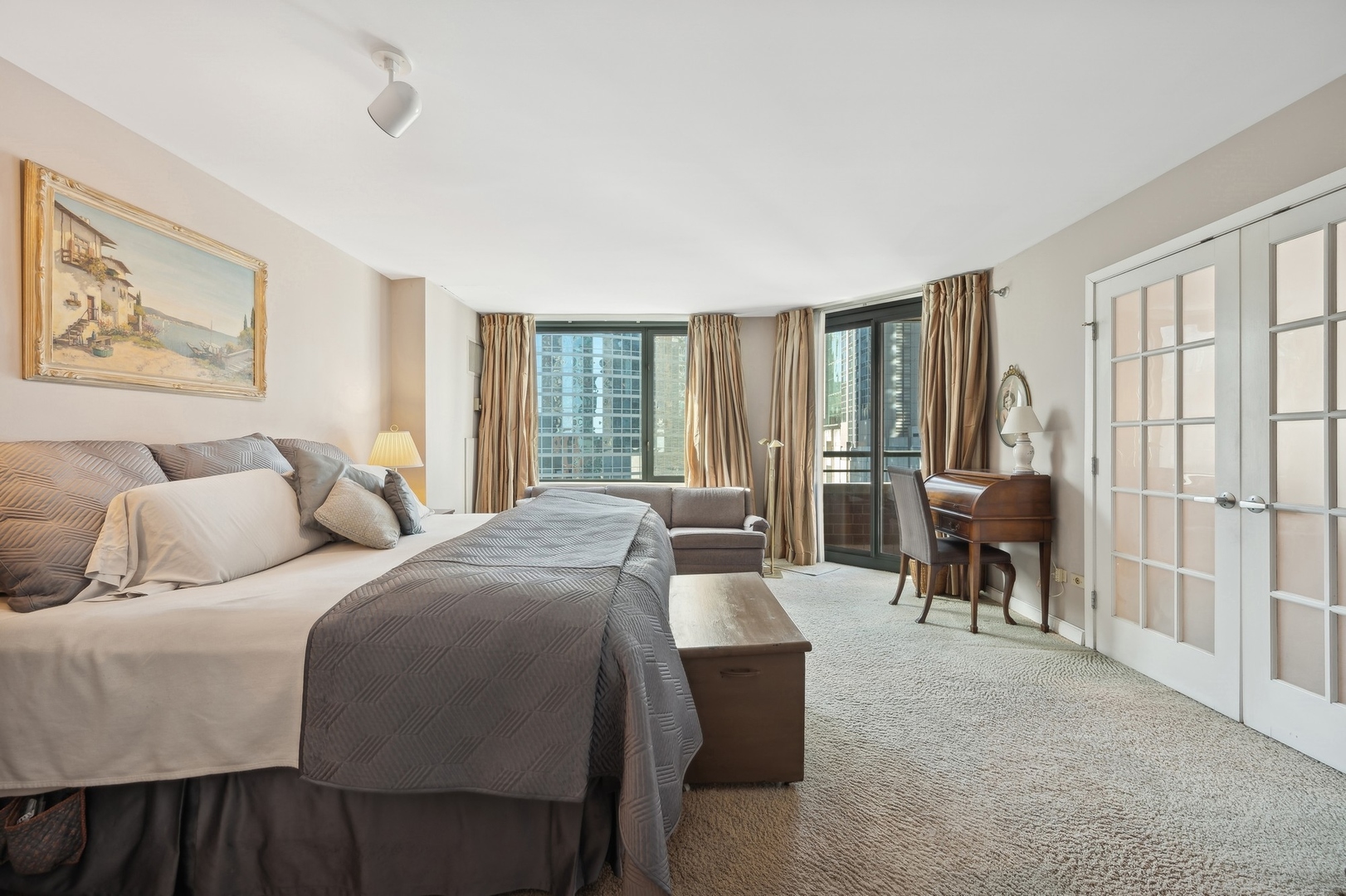 480 N Mcclurg Court Unit: 1201-03