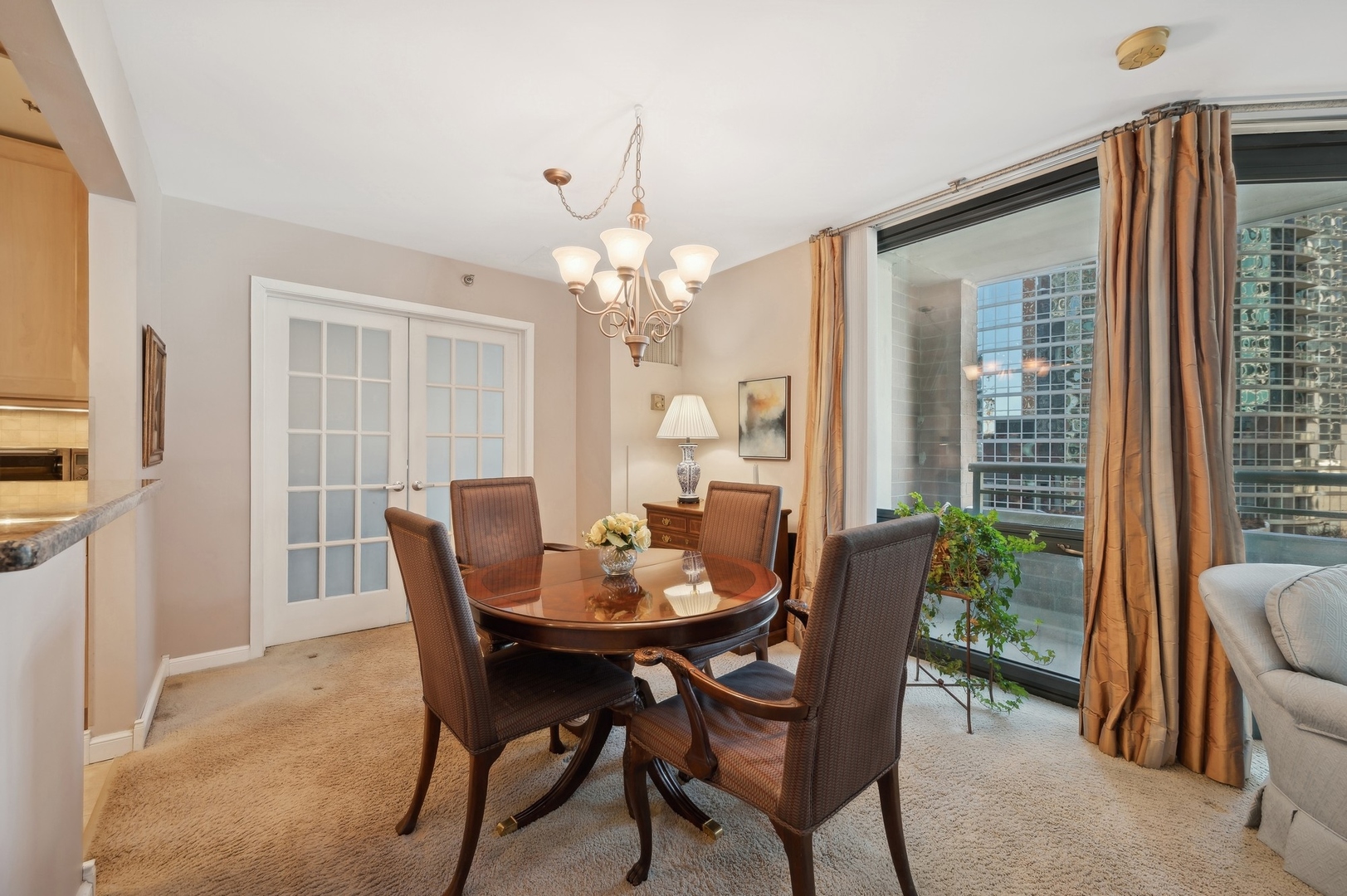 480 N Mcclurg Court Unit: 1201-03