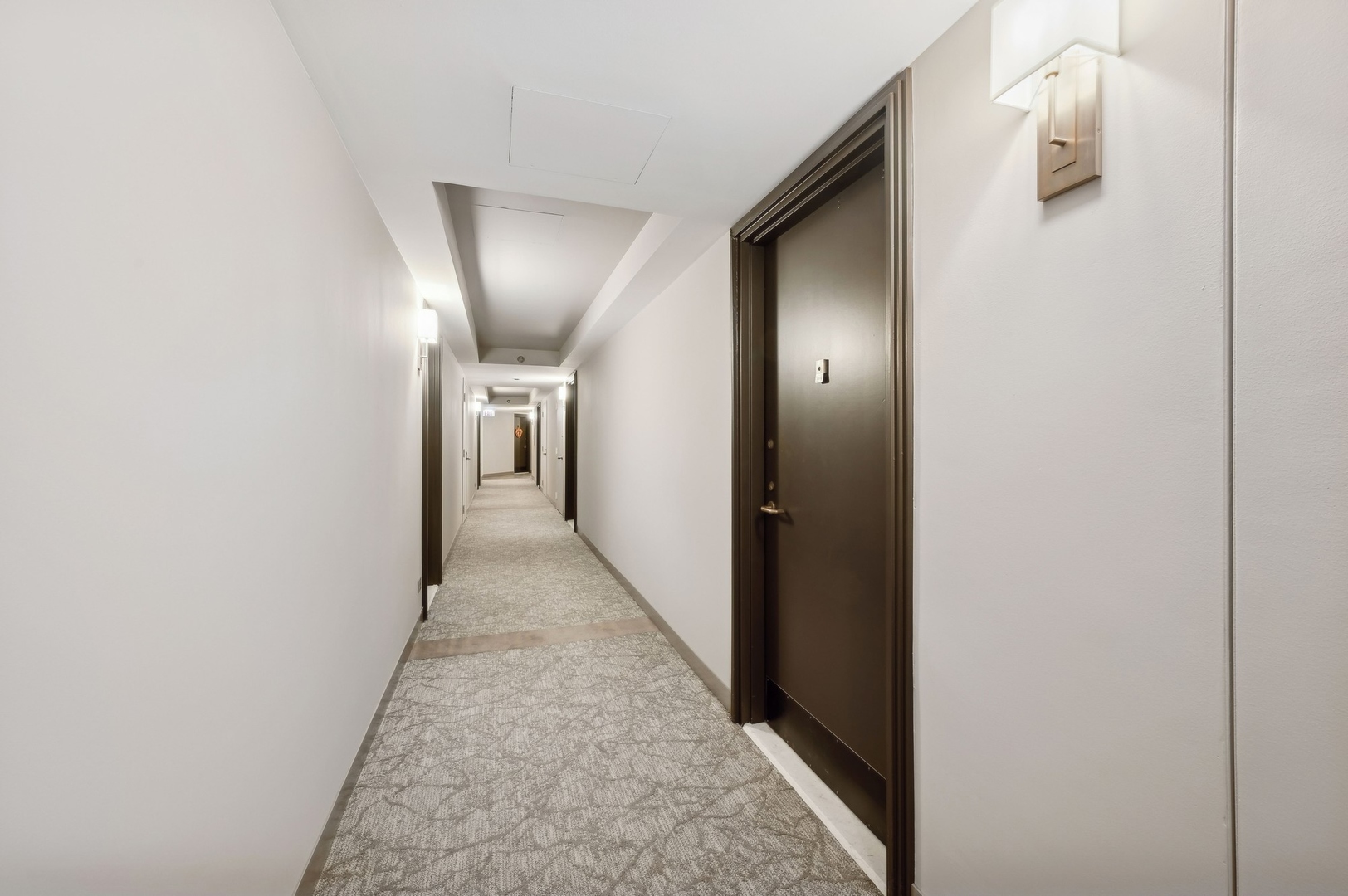 480 N Mcclurg Court Unit: 1201-03