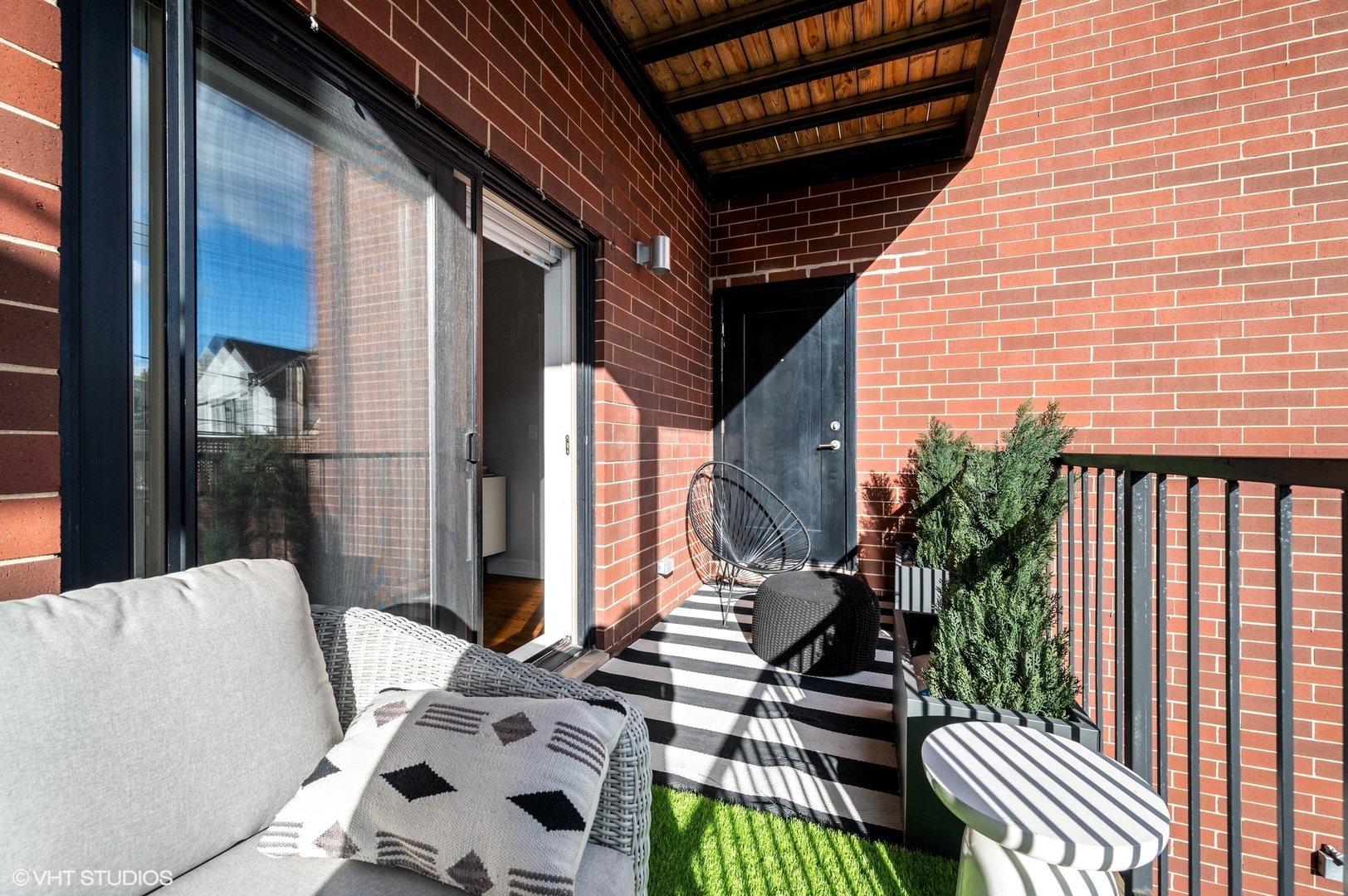 2245 W Irving Park Road Unit: 2