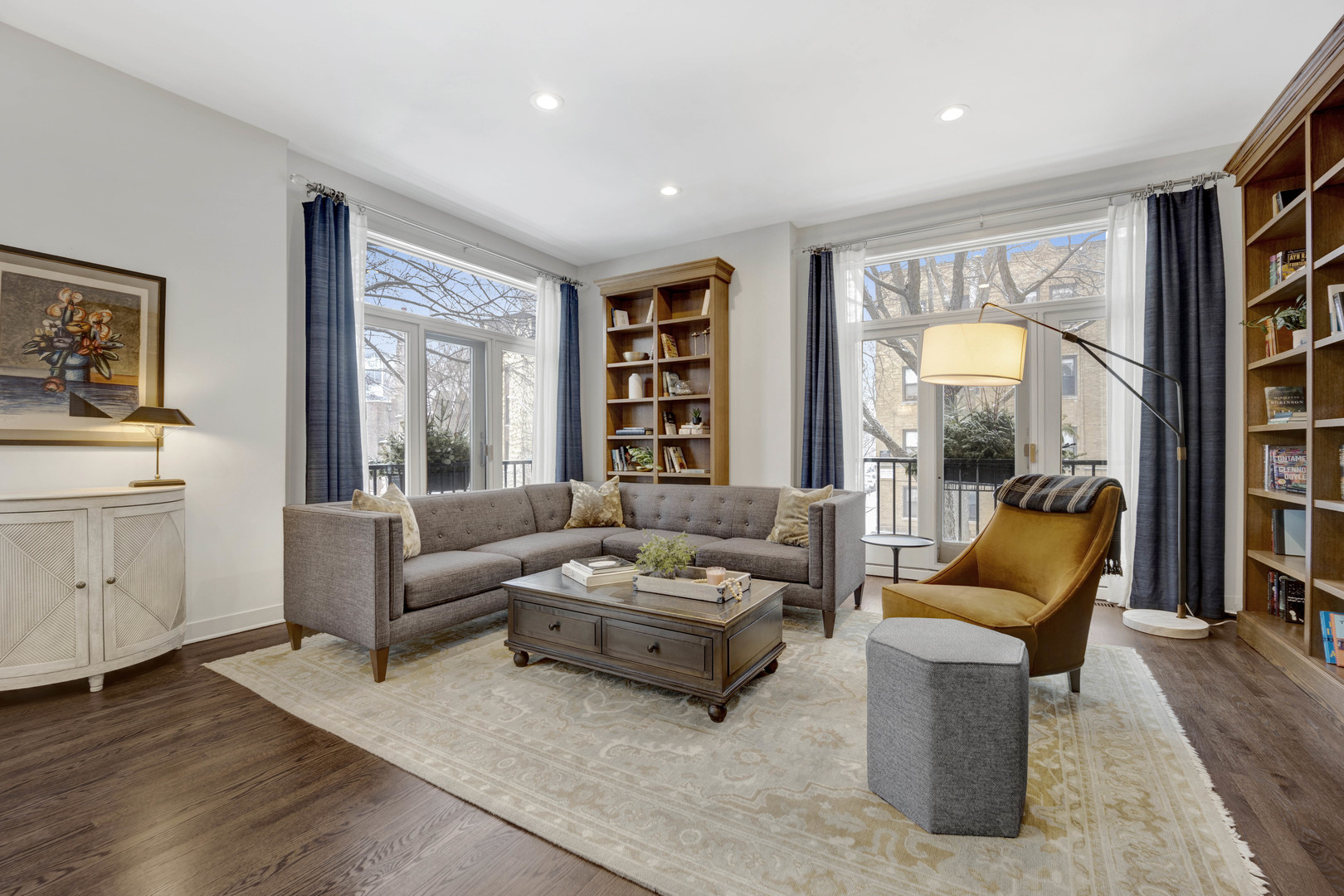 2525 N Seminary Avenue