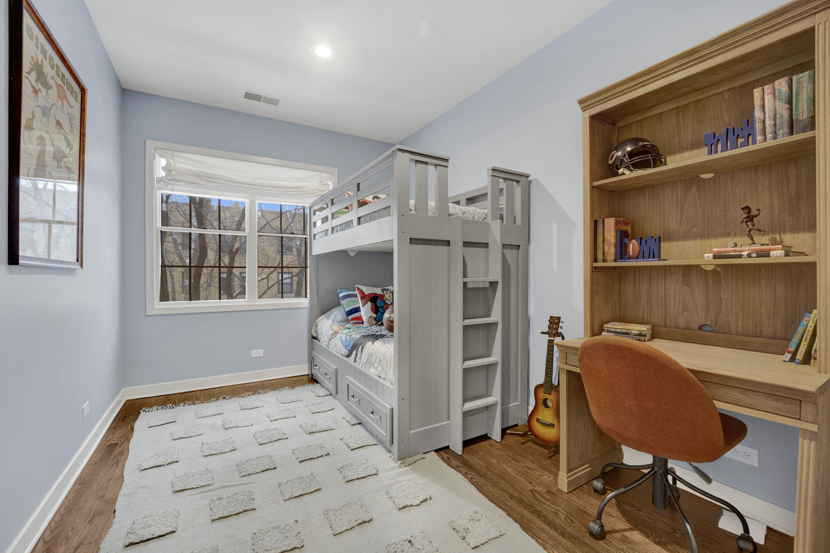 2525 N Seminary Avenue