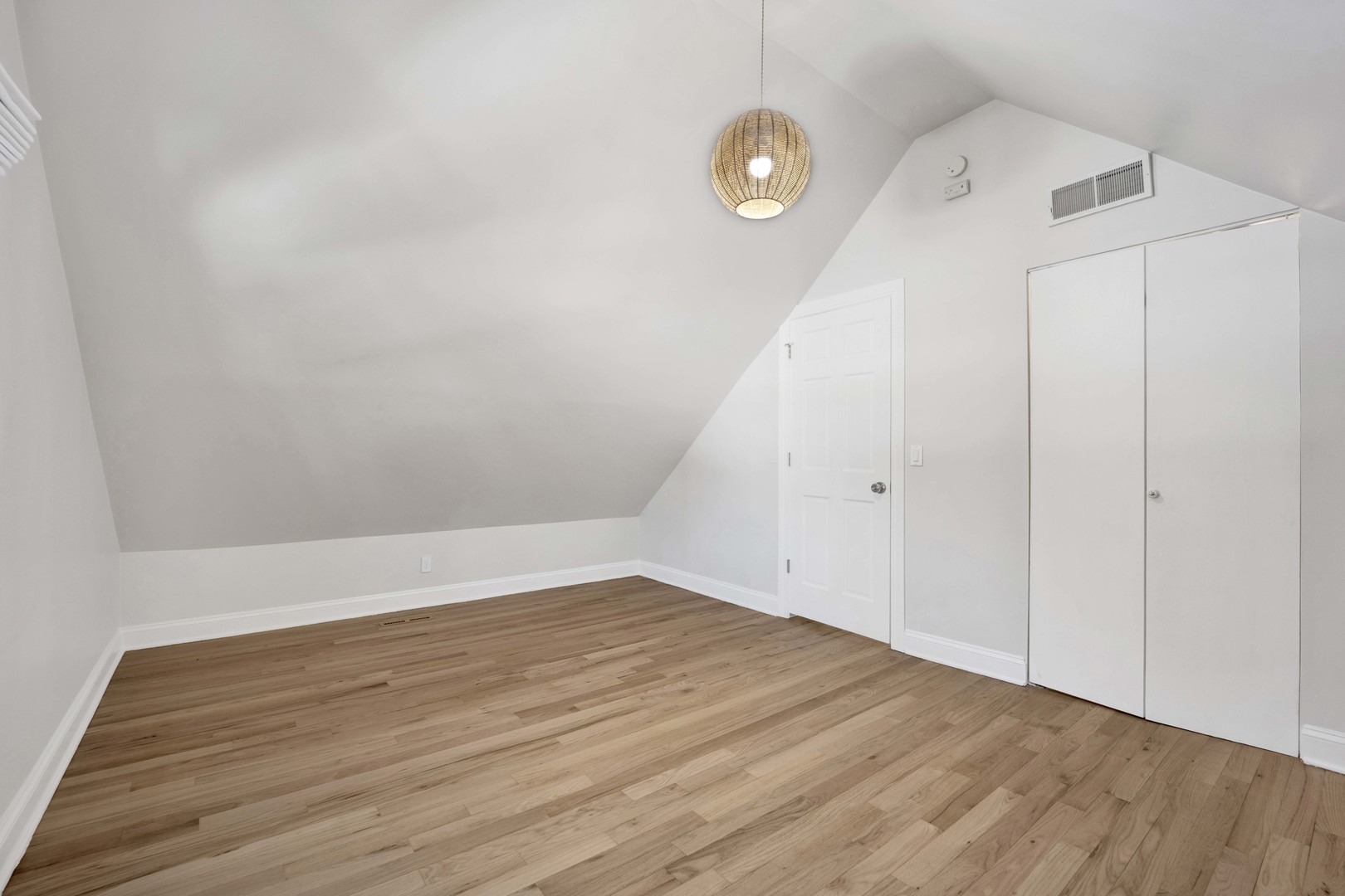 3516 N HAMILTON Avenue