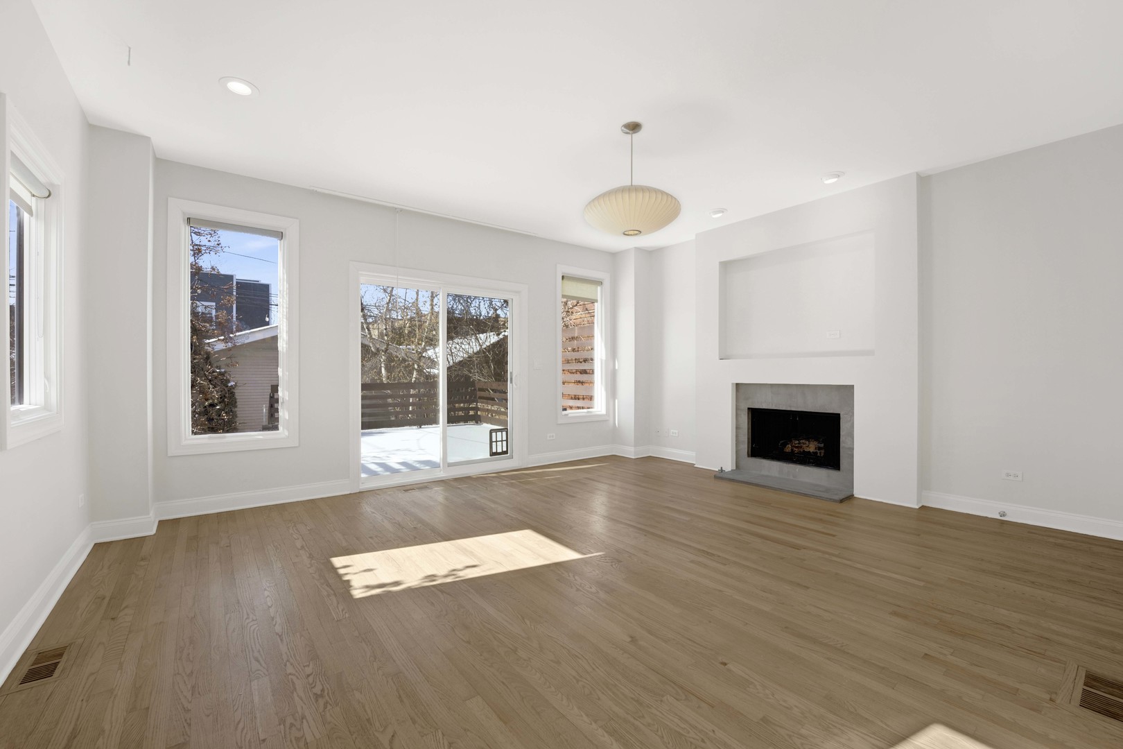 3516 N HAMILTON Avenue