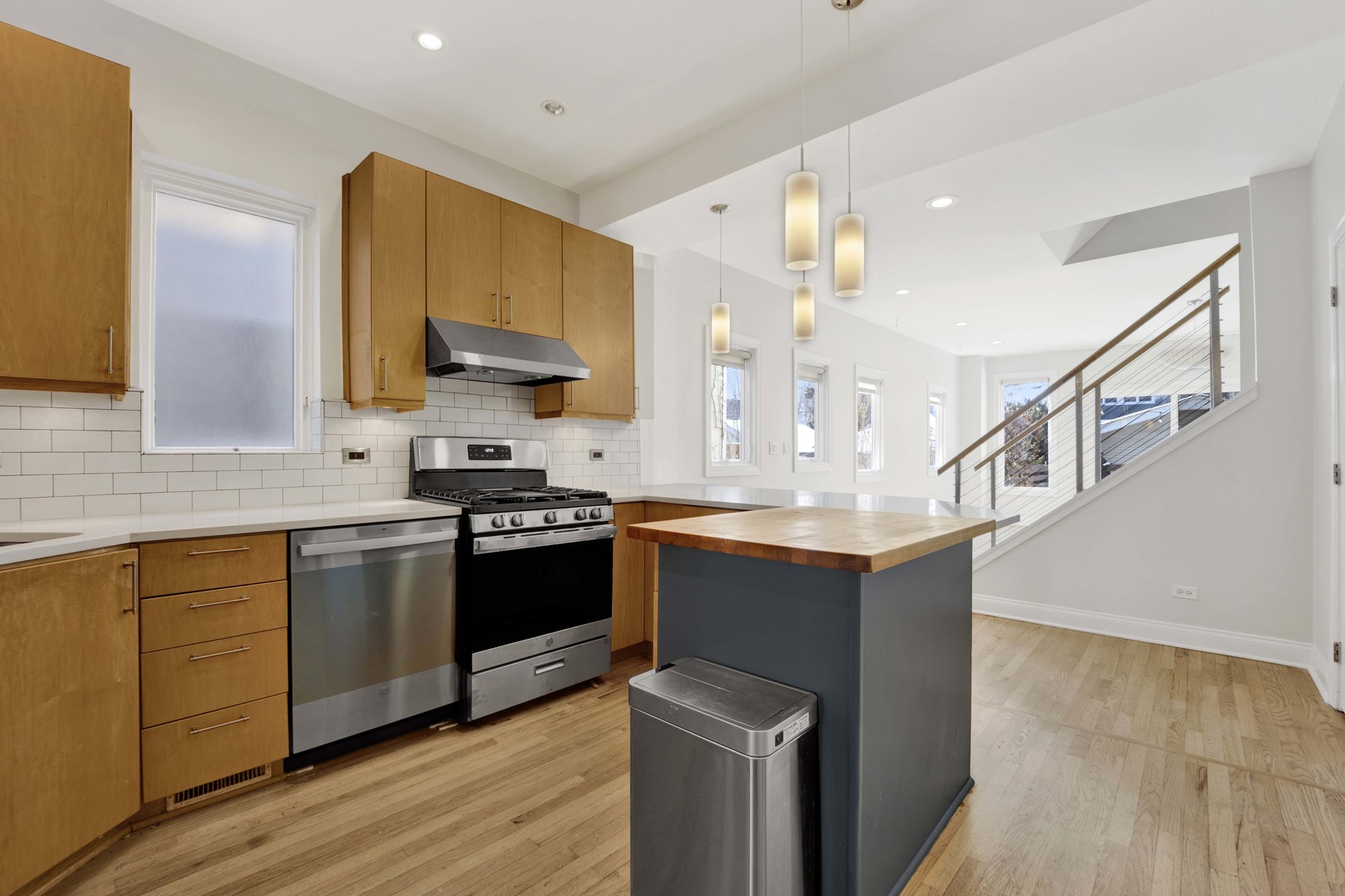 3516 N HAMILTON Avenue