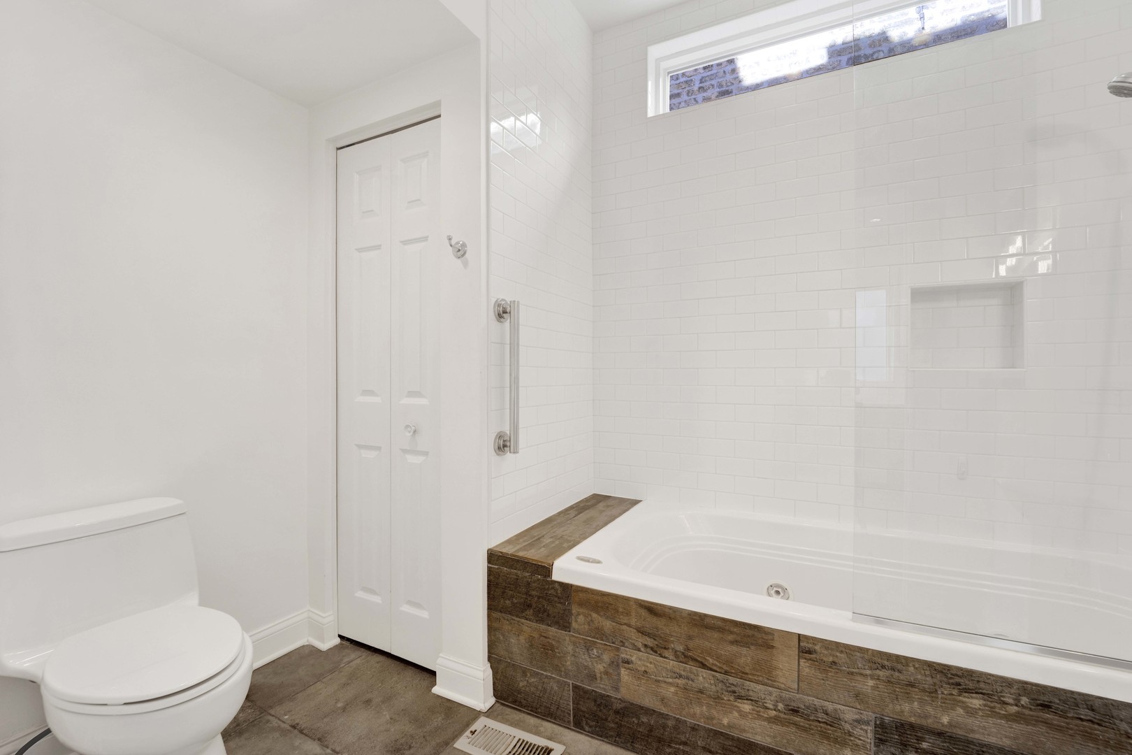 3516 N HAMILTON Avenue