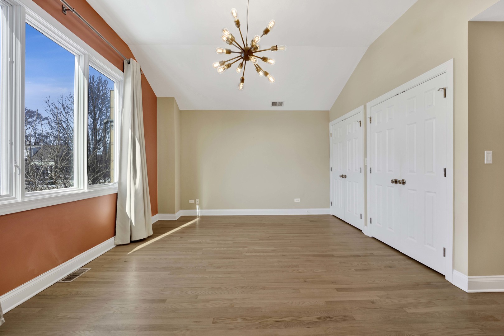 3516 N HAMILTON Avenue