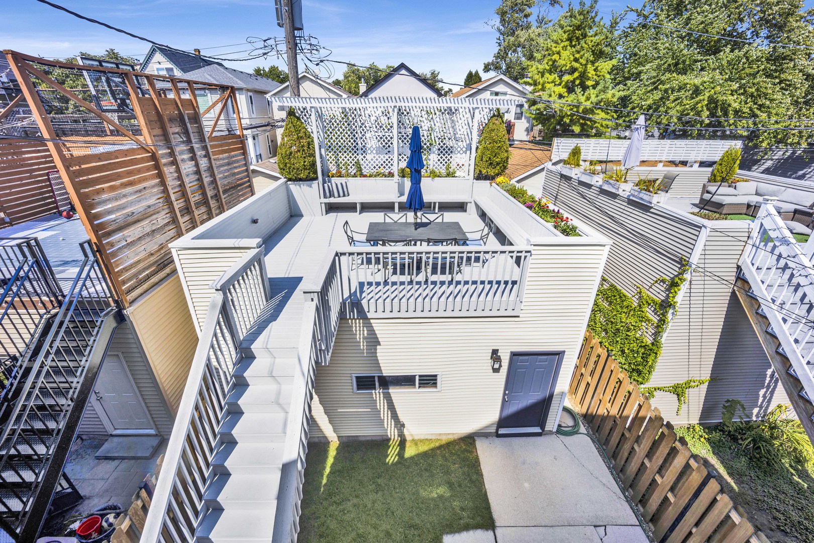1934 W George Street