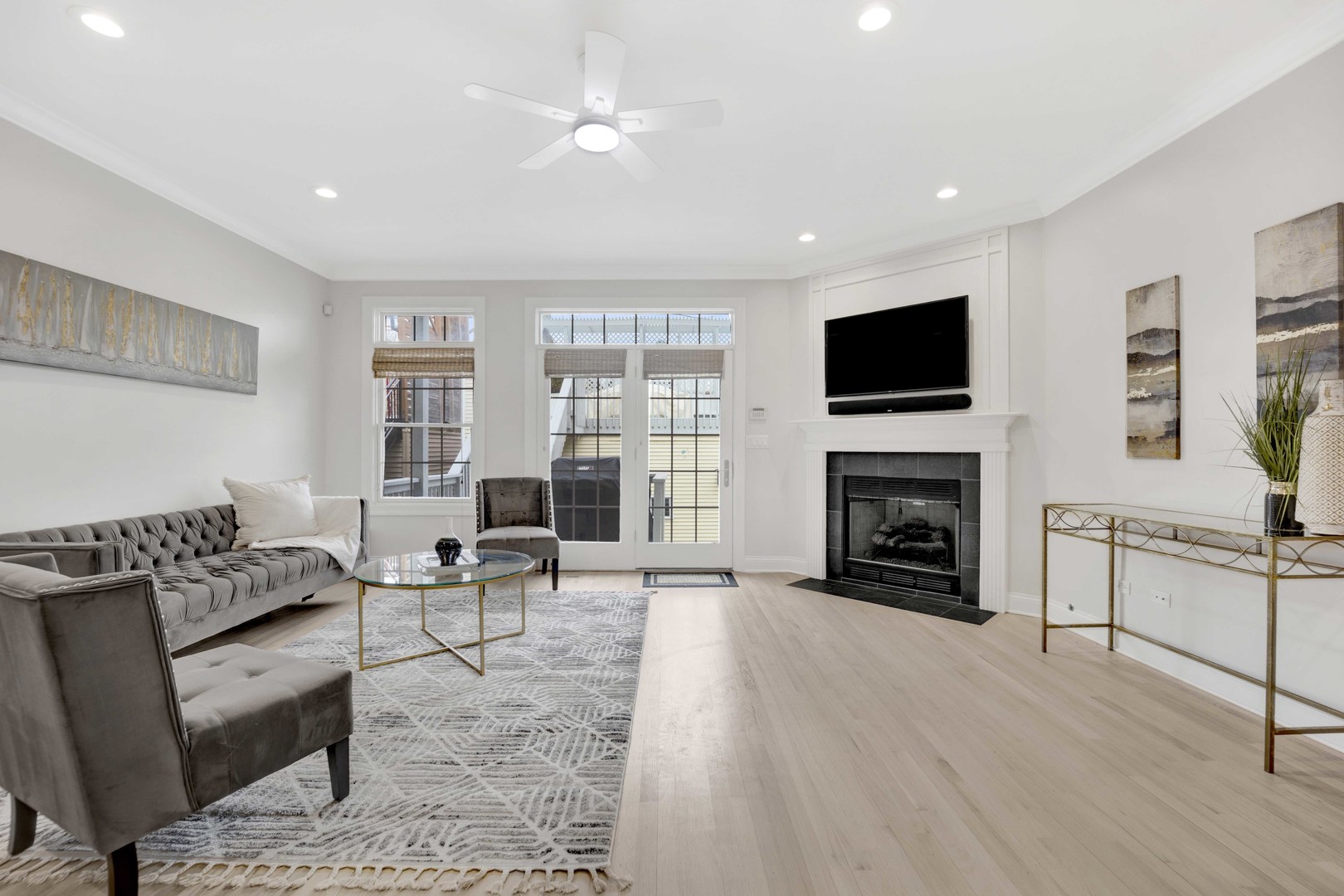 1934 W George Street