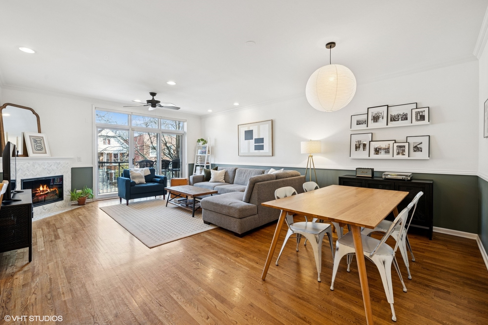 2139 W Roscoe Street Unit: 2E