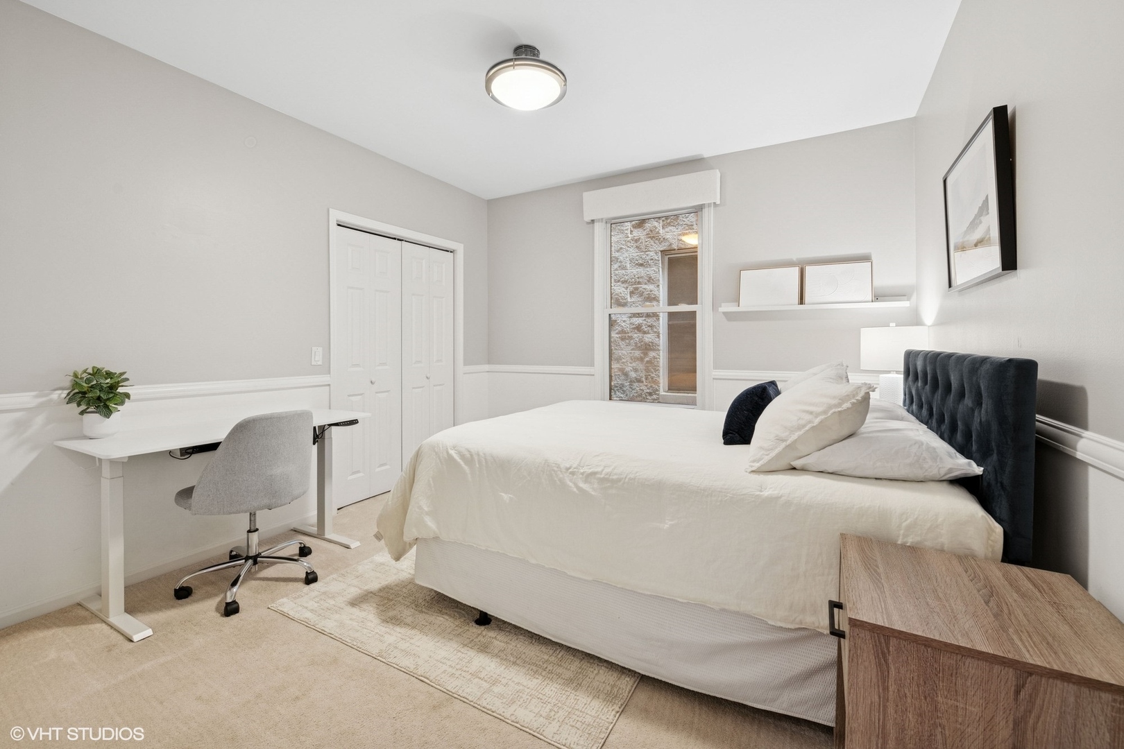2139 W Roscoe Street Unit: 2E