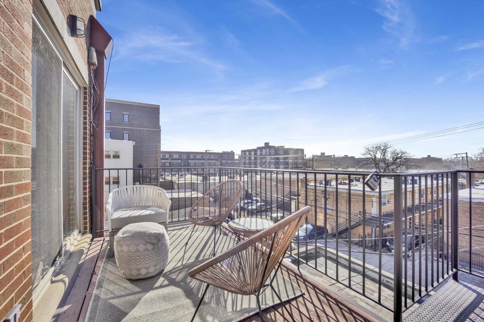 2525 W FARRAGUT Avenue Unit: 3E