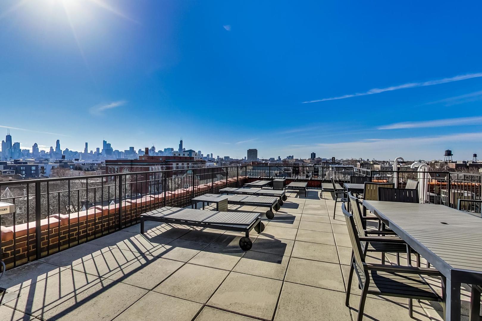 1735 N Paulina Street Unit: 606