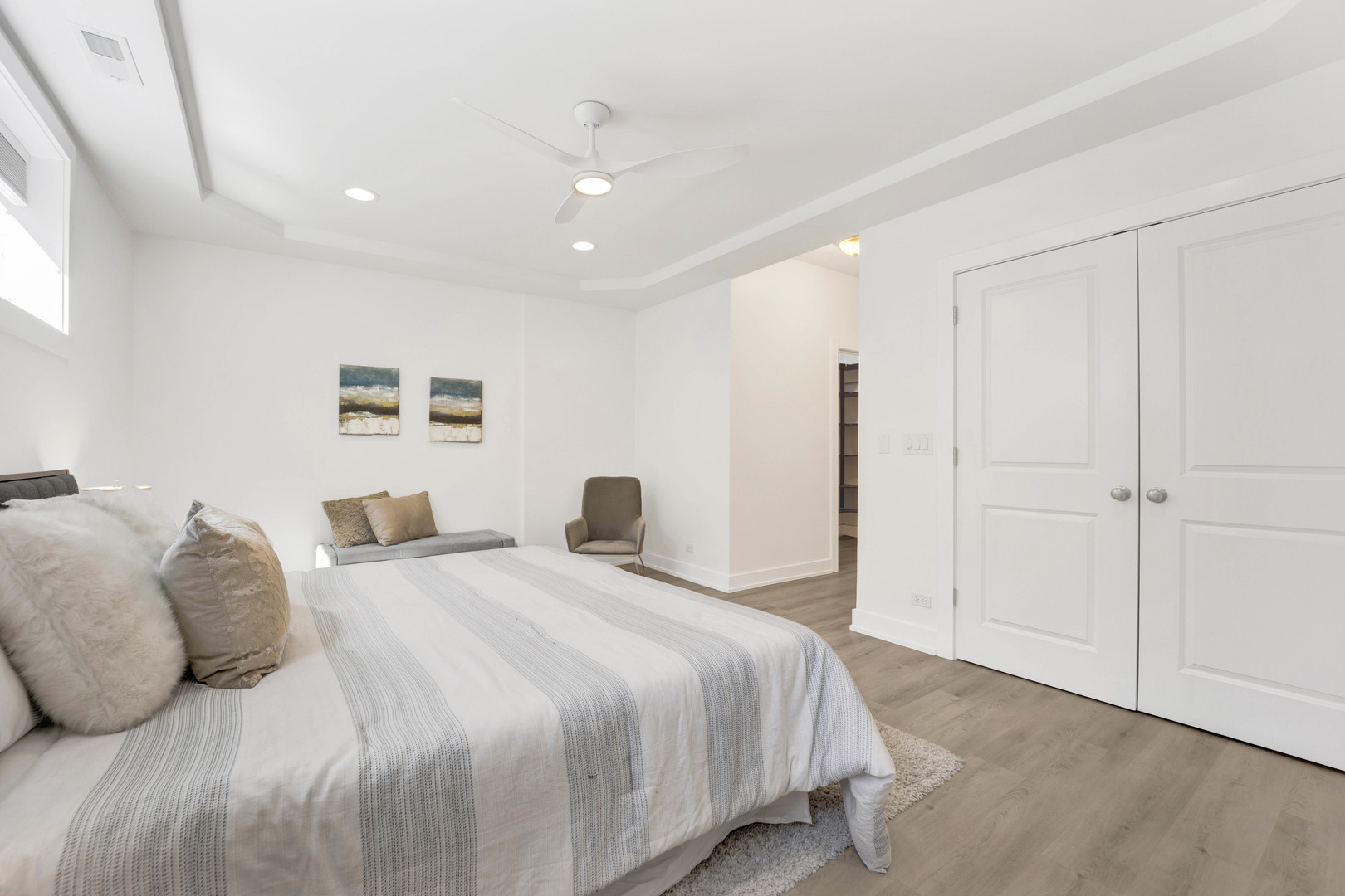1011 N WOLCOTT Avenue Unit: 1S