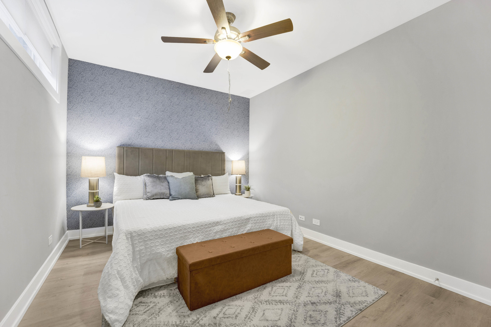 1011 N WOLCOTT Avenue Unit: 1S