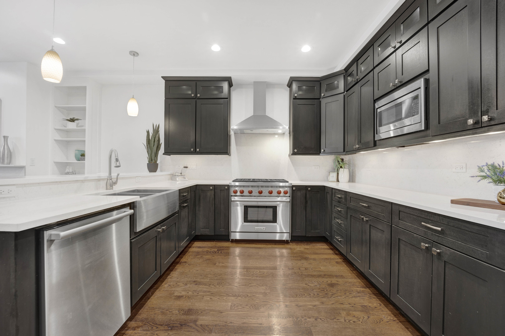 1011 N WOLCOTT Avenue Unit: 1S