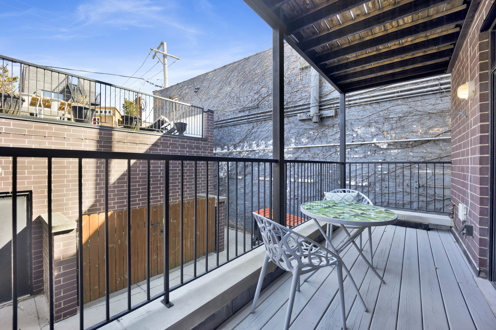 1011 N WOLCOTT Avenue Unit: 1S
