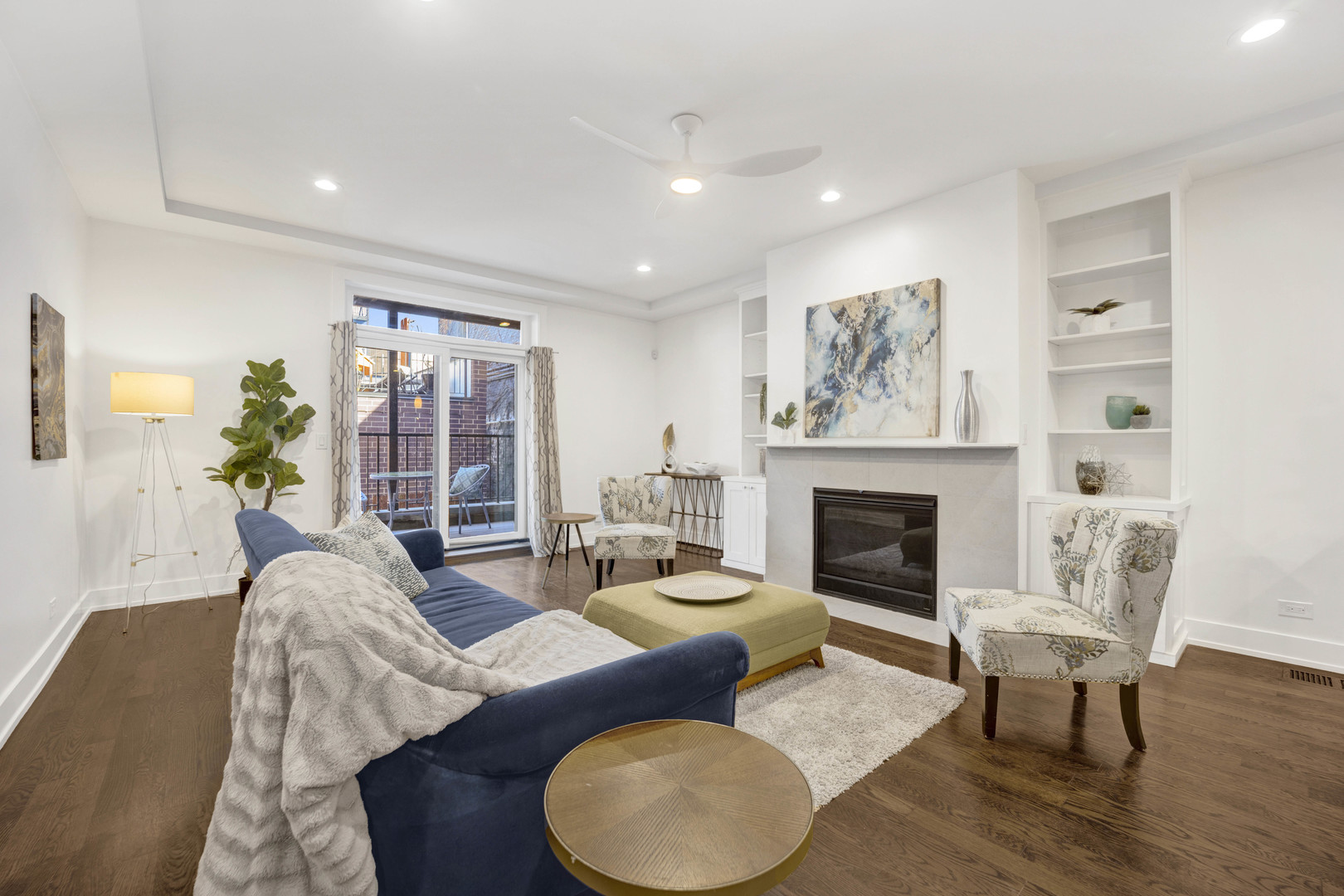 1011 N WOLCOTT Avenue Unit: 1S