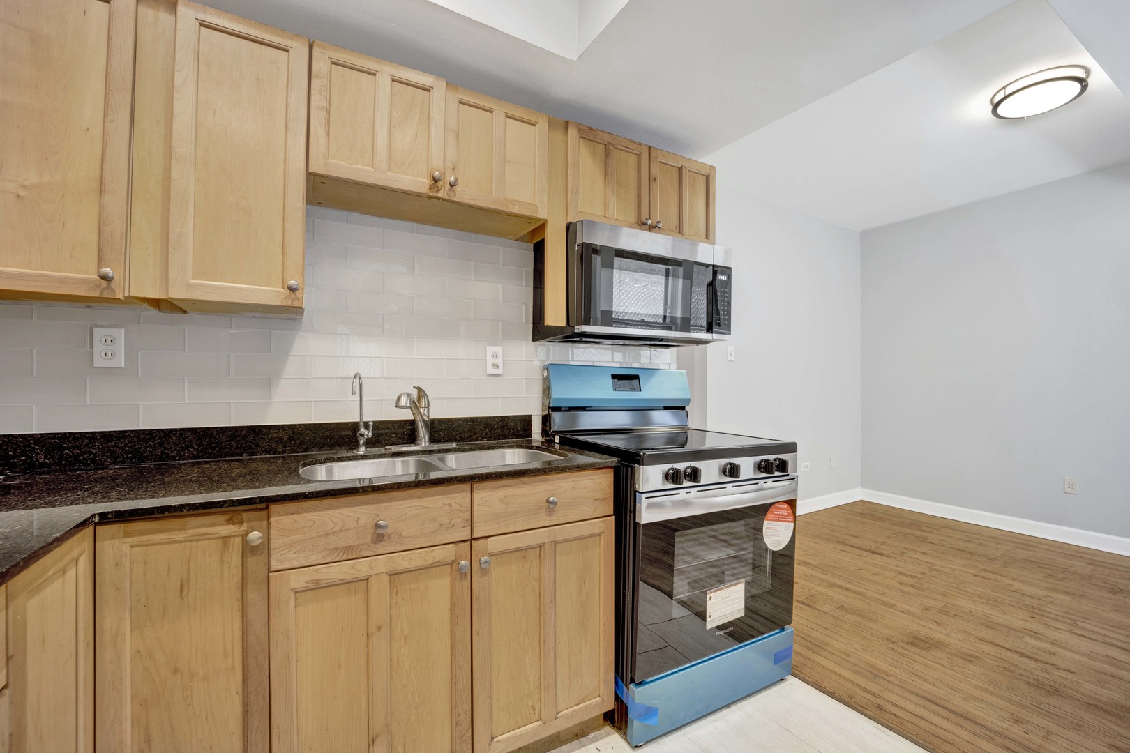 440 W Surf Street Unit: G