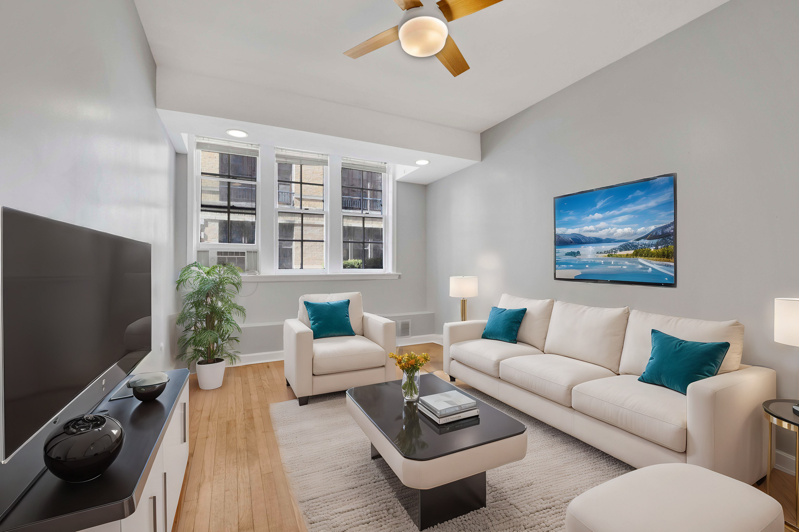 440 W Surf Street Unit: G