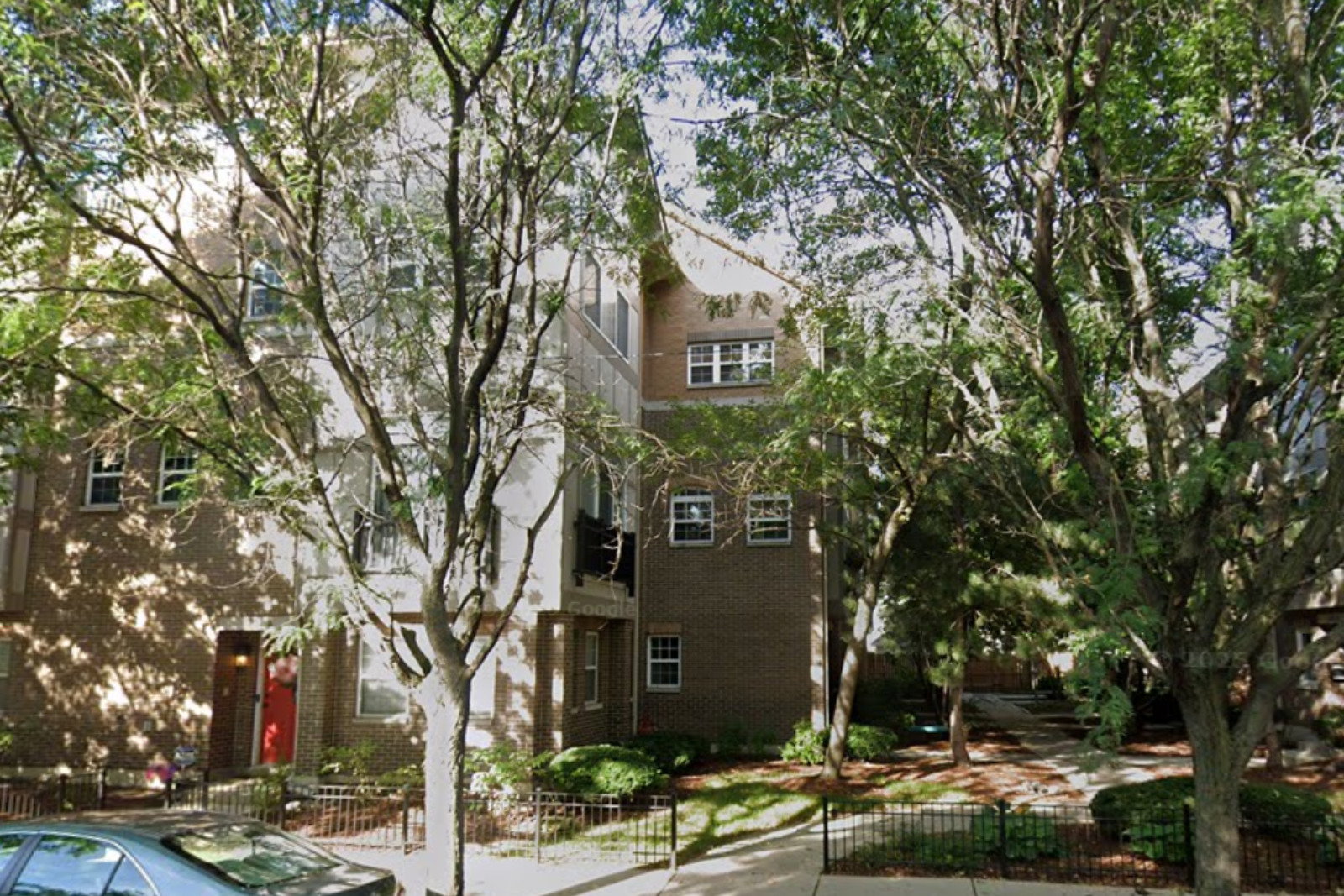 1812 N Rockwell Street Unit: E