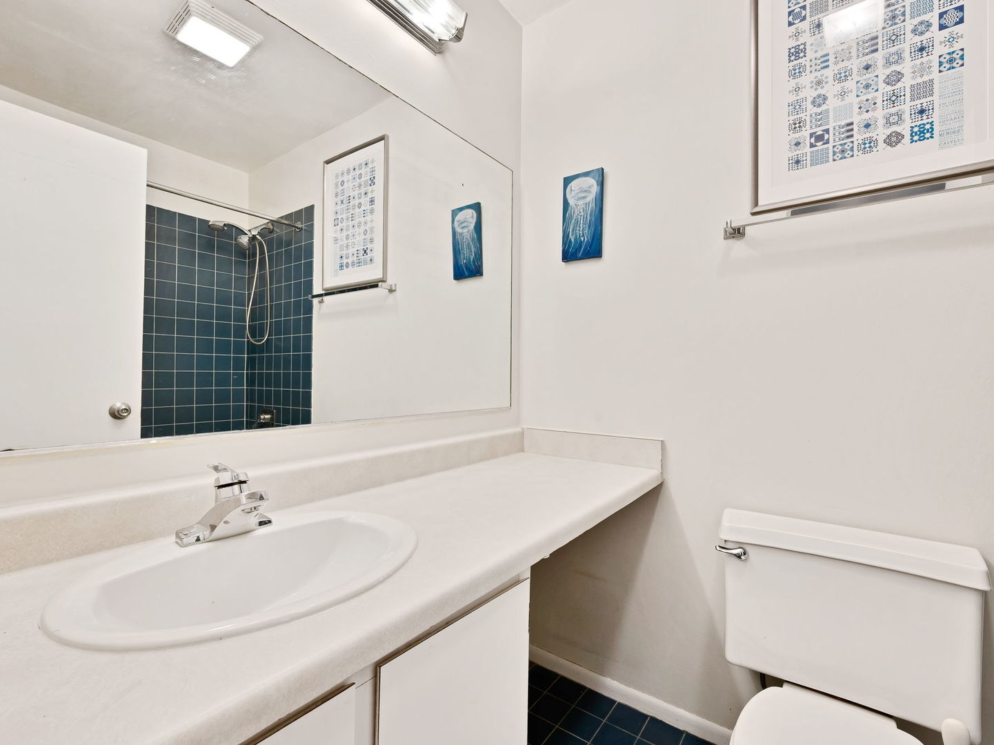 5400 S Hyde Park Boulevard Unit: B1