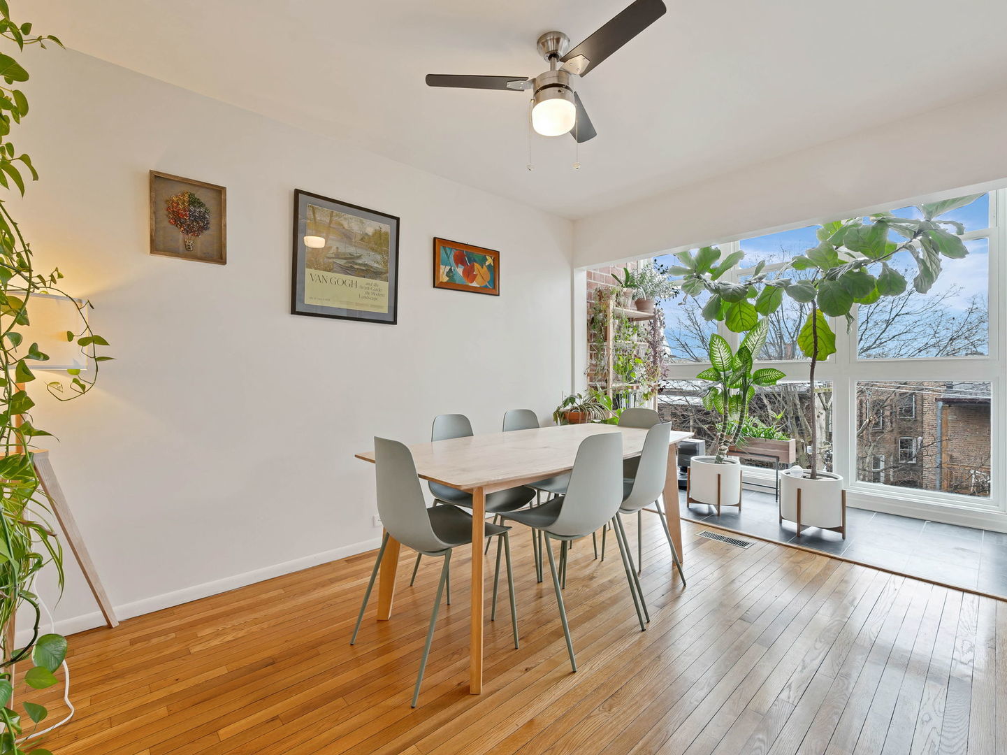 5400 S Hyde Park Boulevard Unit: B1