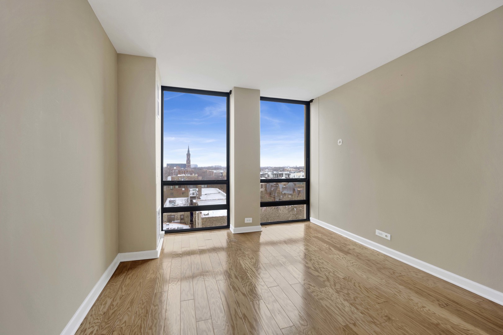 1660 N LaSalle Drive Unit: 710