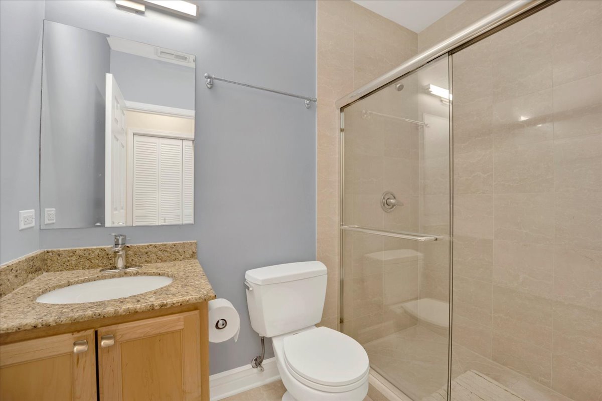2841 N Damen Avenue Unit: 2