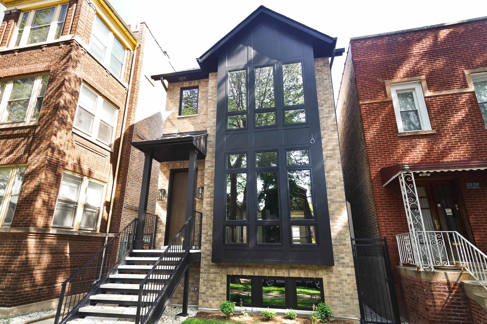 2212 W Cullom Avenue