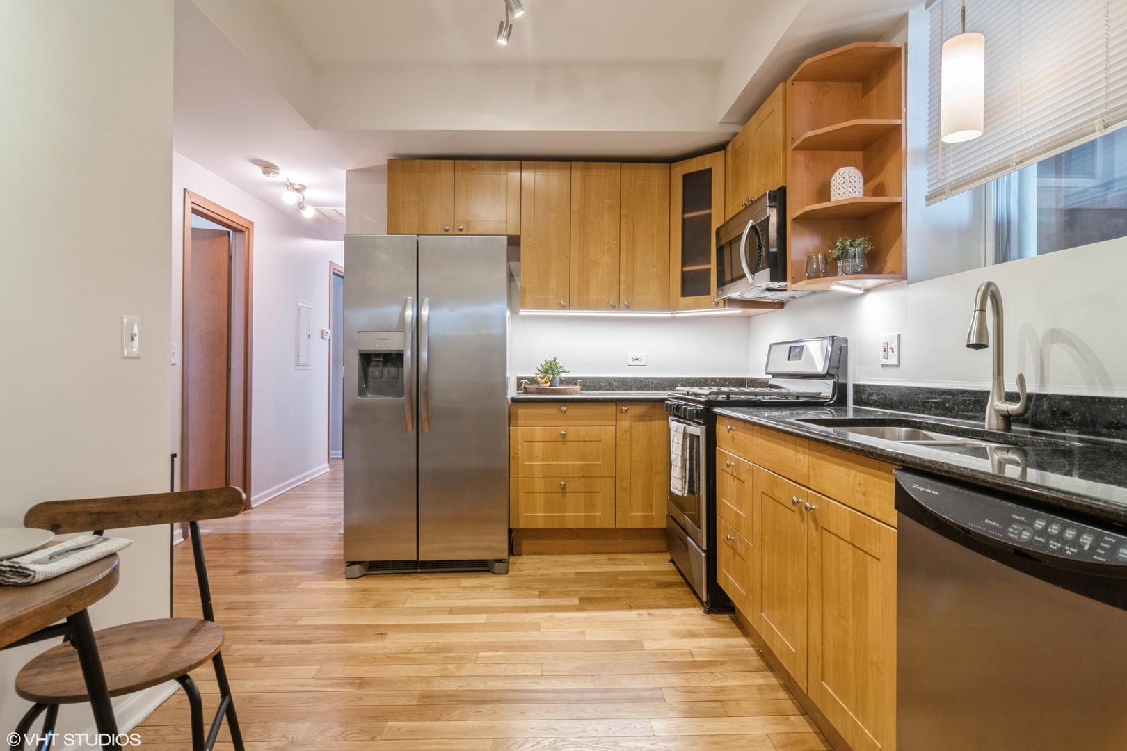 5054 N Troy Street Unit: 2