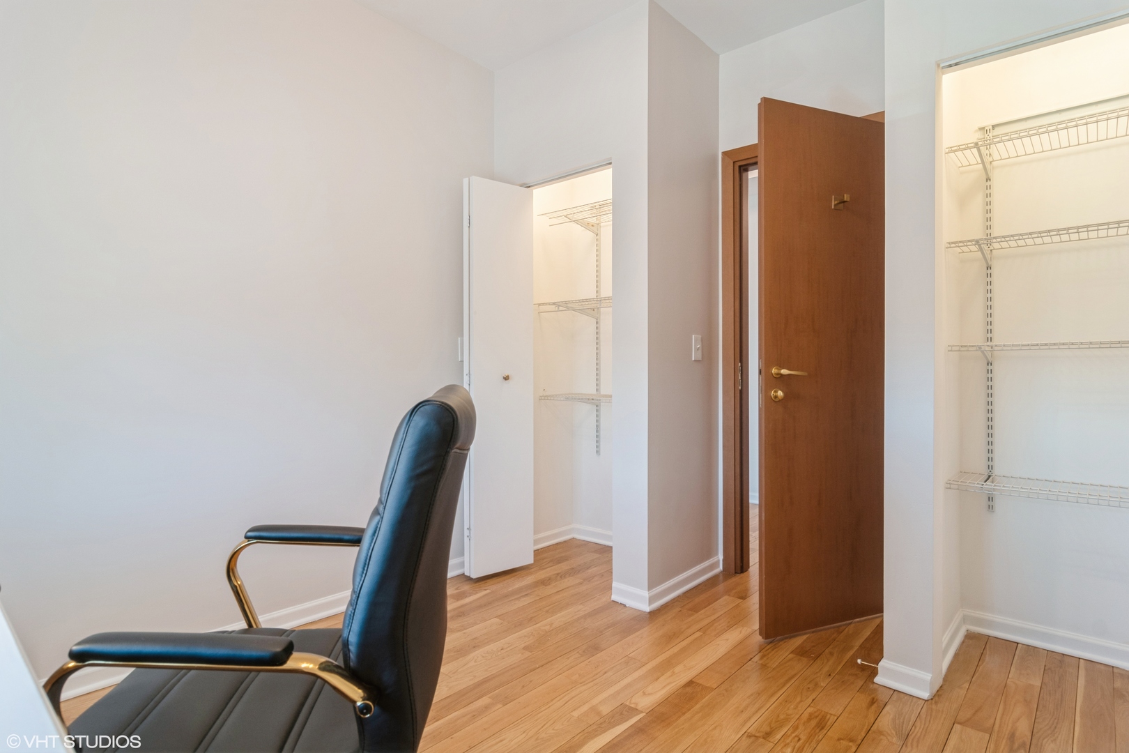 5054 N Troy Street Unit: 2