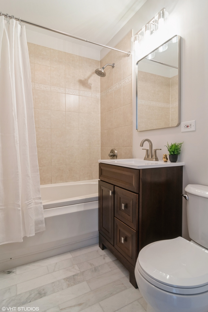 5054 N Troy Street Unit: 2