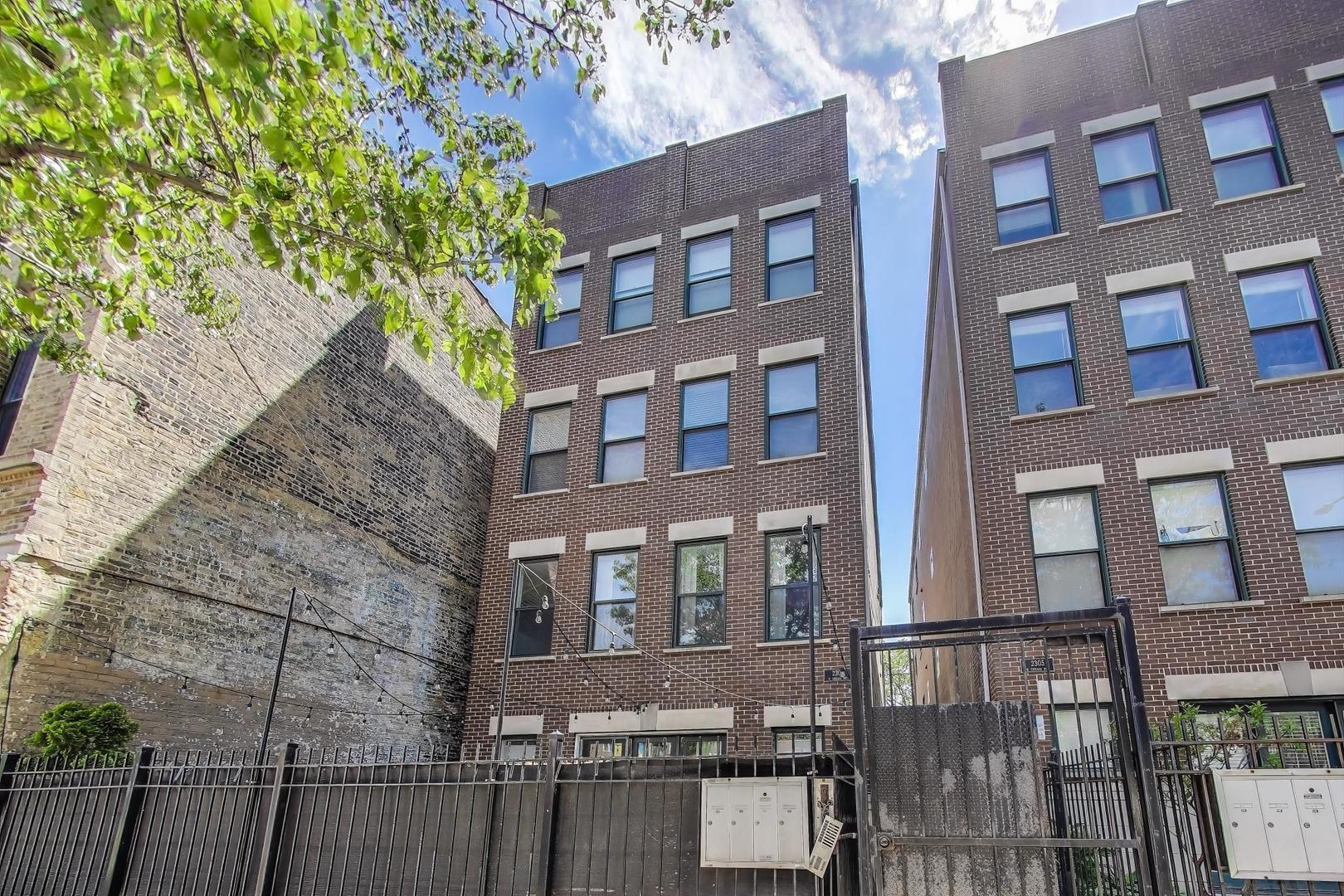 2303 W CHICAGO Avenue Unit: 2