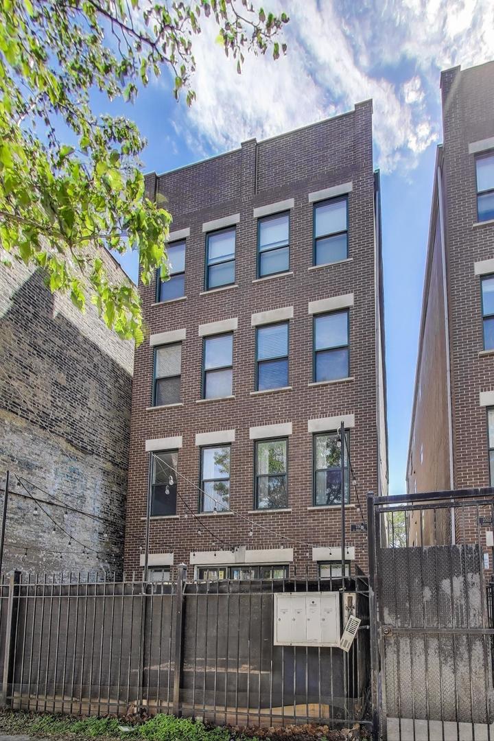 2303 W CHICAGO Avenue Unit: 2