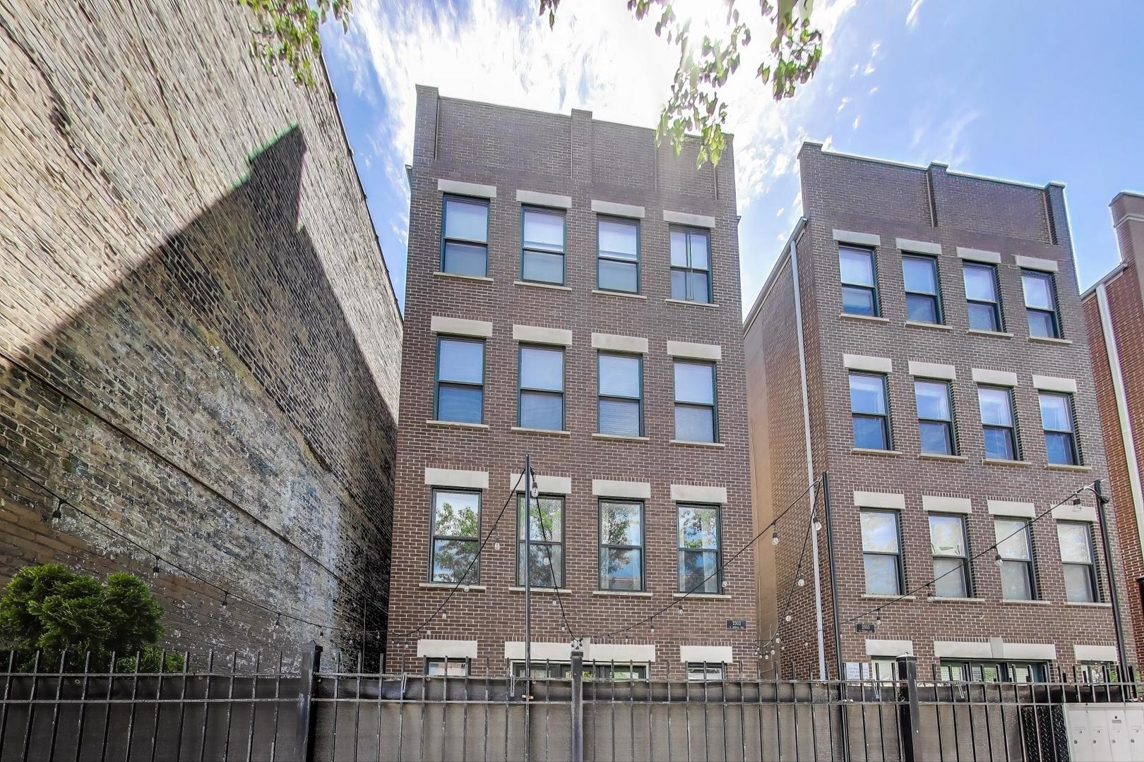 2303 W CHICAGO Avenue Unit: 2