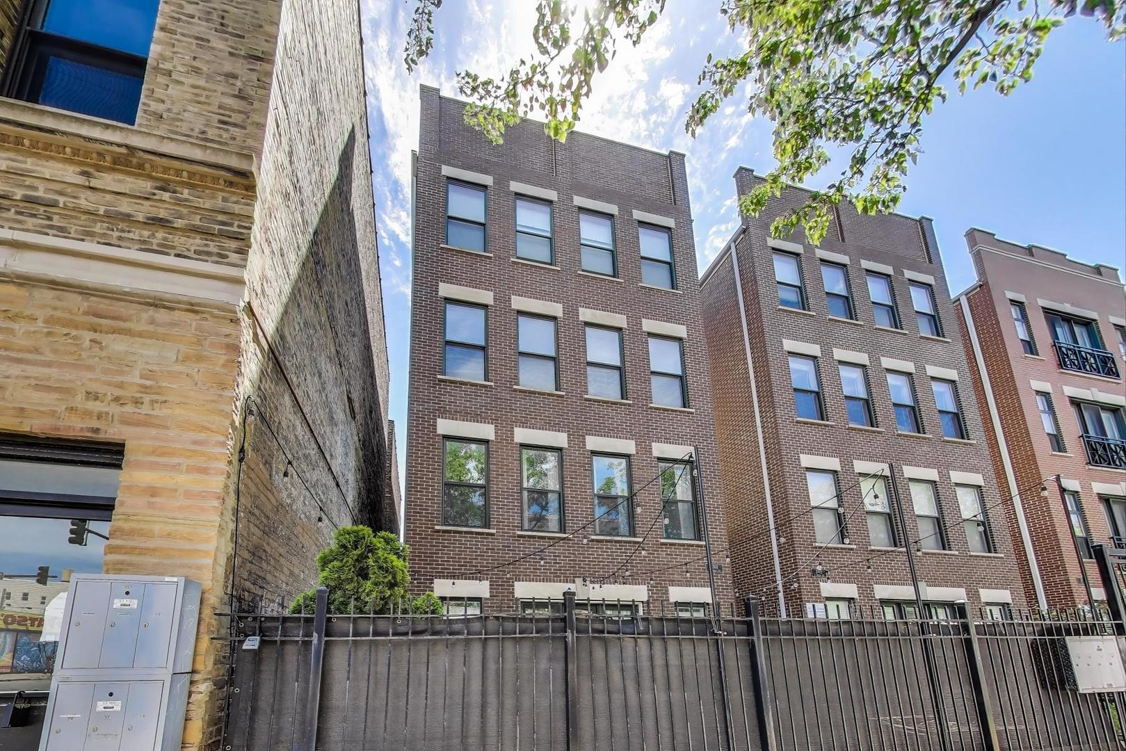 2303 W CHICAGO Avenue Unit: 2
