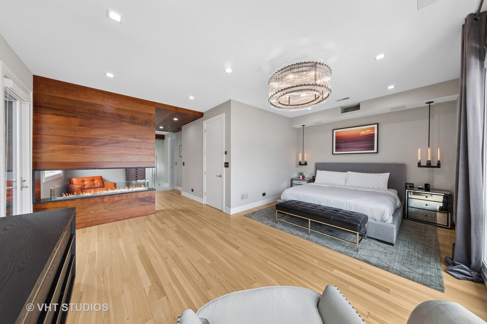 1223 W Draper Street
