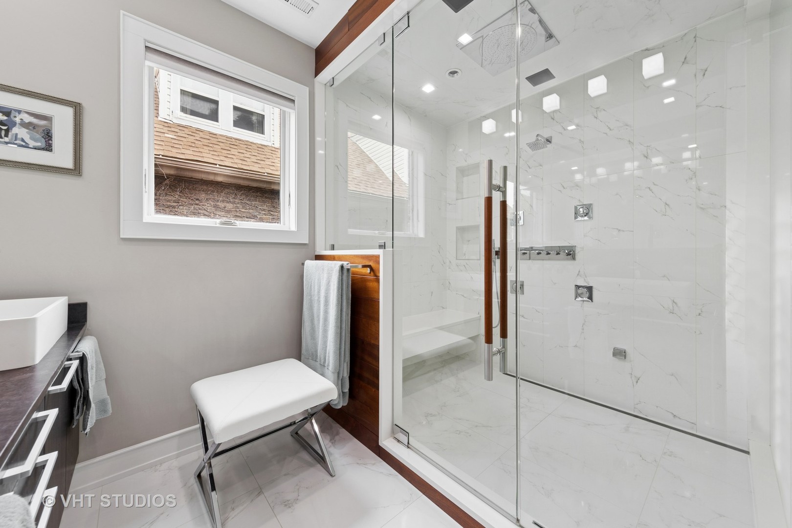 1223 W Draper Street