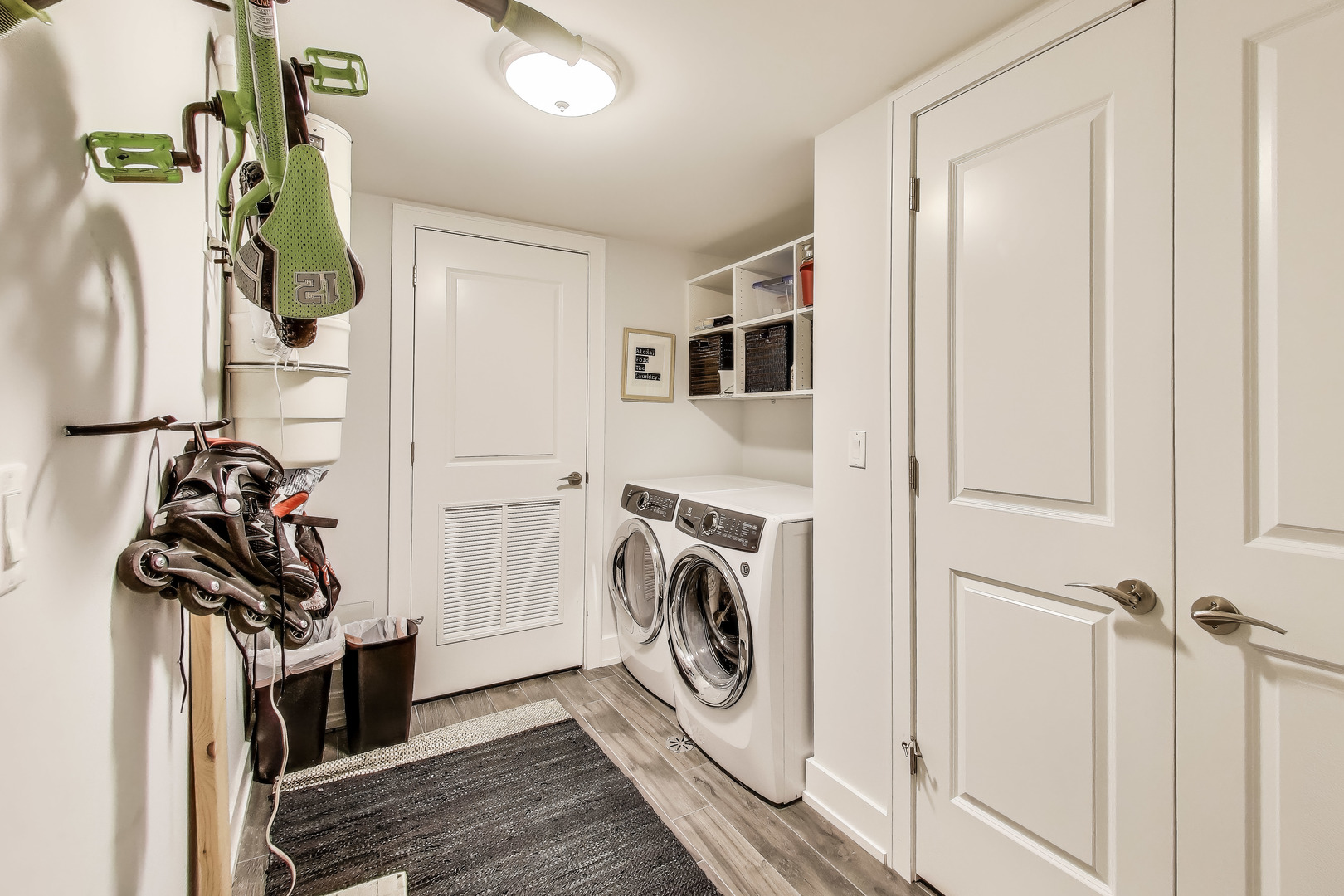 2312 W Belmont Avenue Unit: 1W