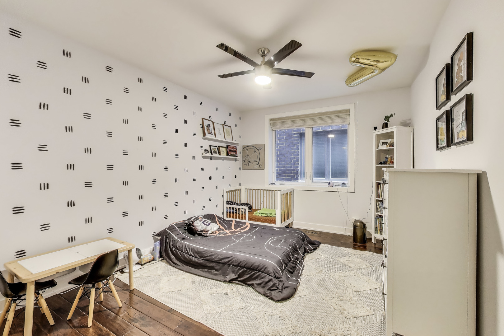 2312 W Belmont Avenue Unit: 1W