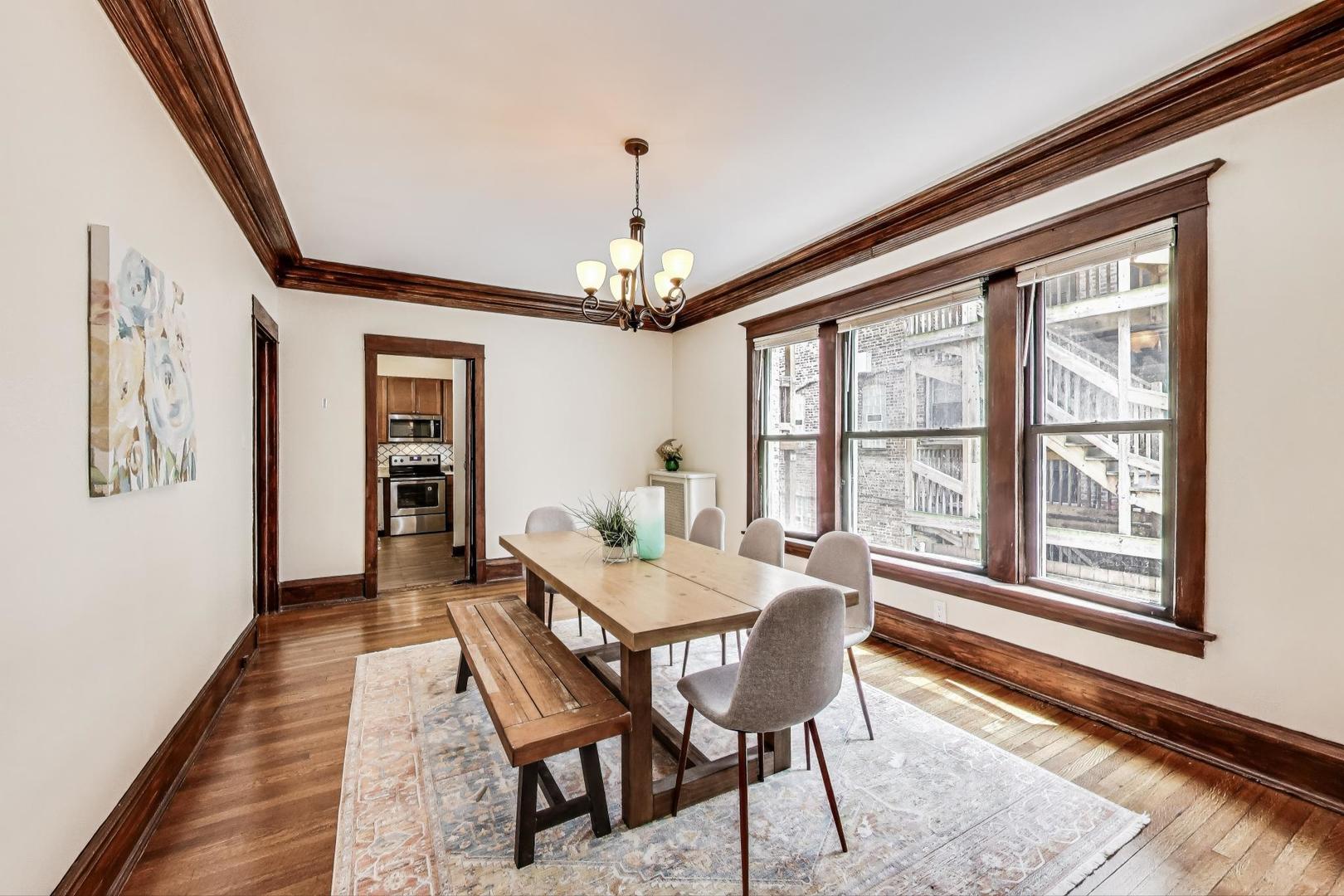 5520 S Cornell Avenue Unit: 1S