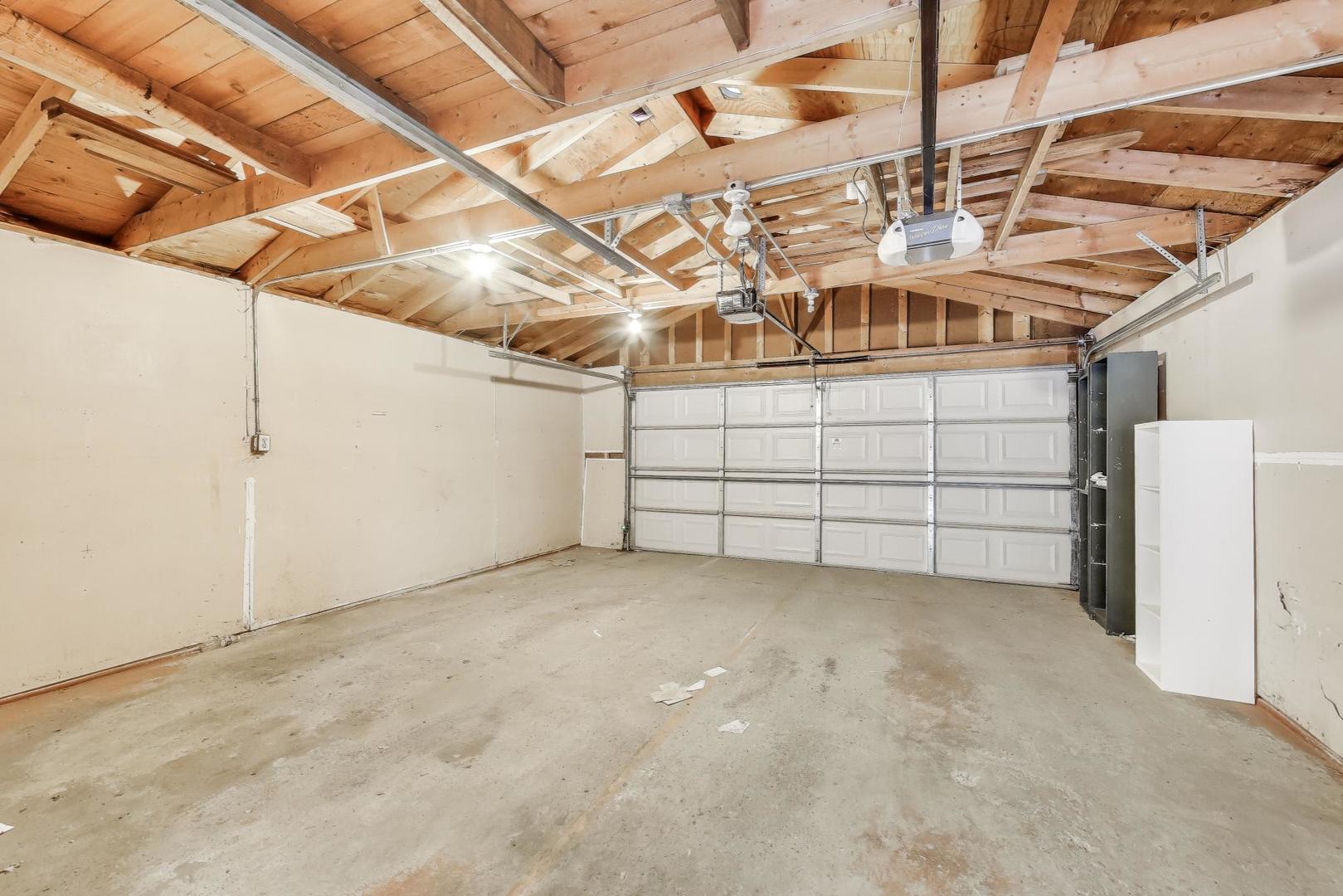 2909 N Hoyne Avenue