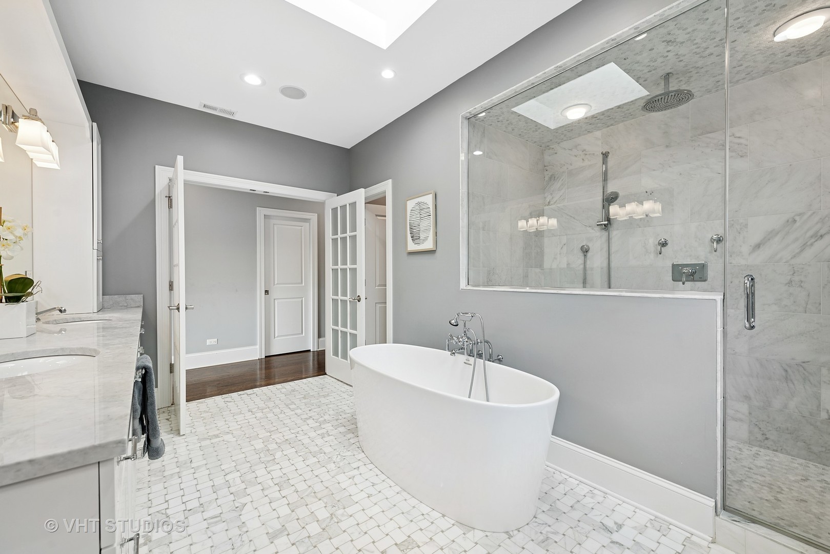 3526 N Hamilton Avenue