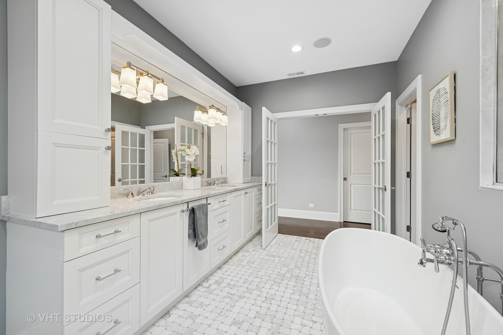 3526 N Hamilton Avenue