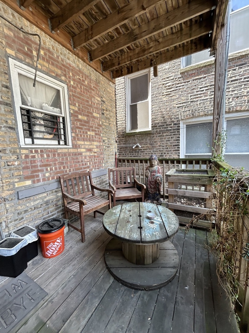 2620 W Evergreen Avenue