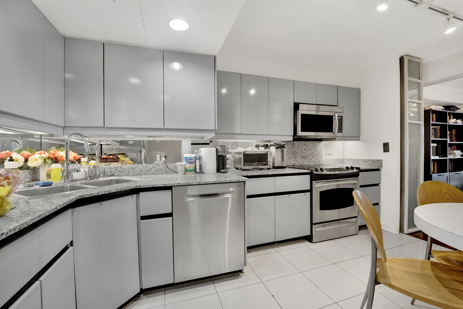 1440 N LAKE SHORE Drive Unit: 4BD