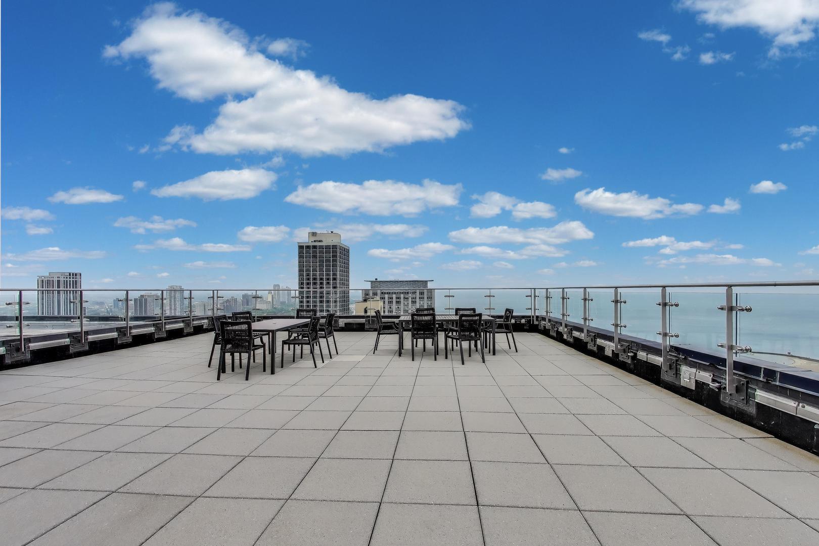 1440 N LAKE SHORE Drive Unit: 4BD