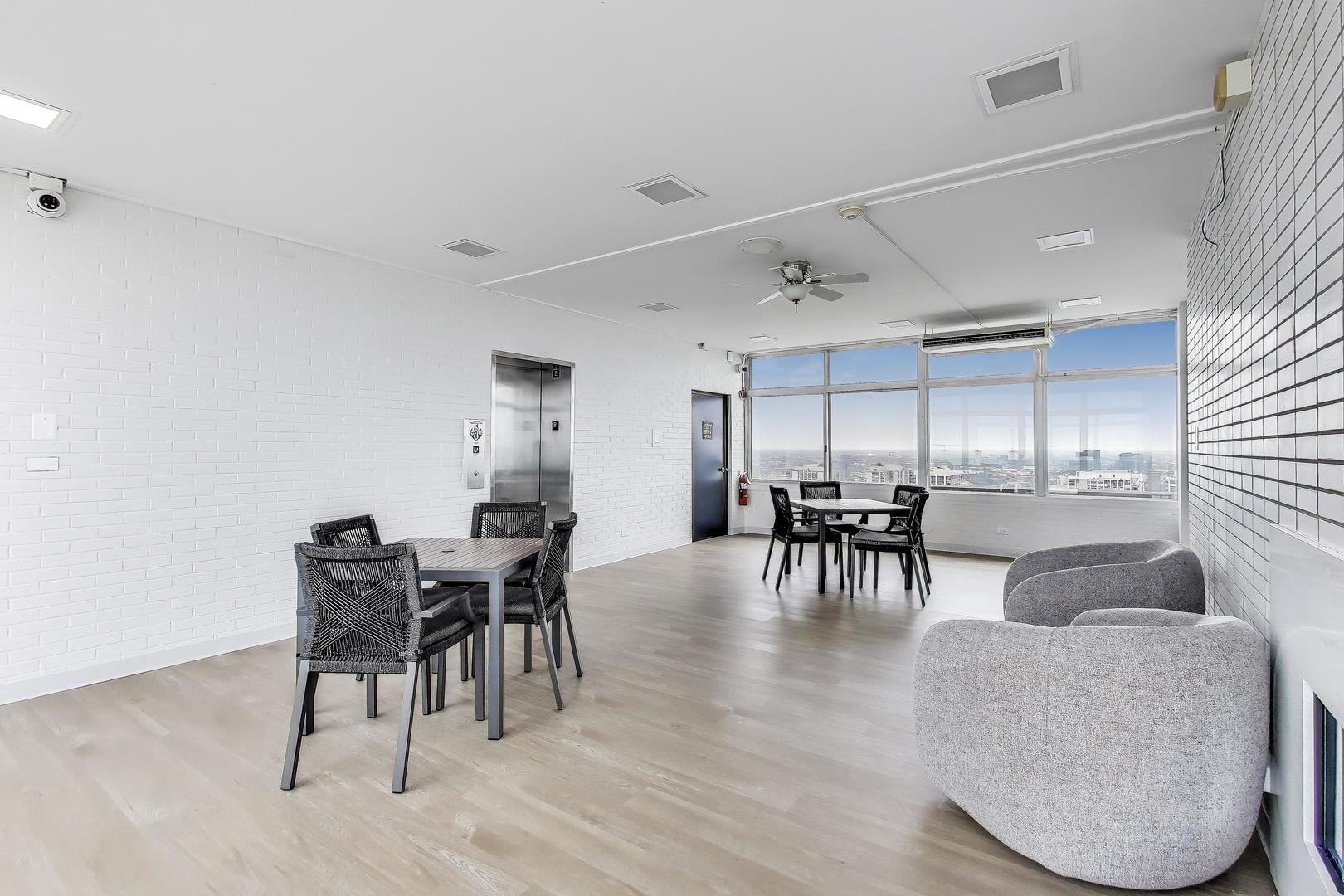 1440 N LAKE SHORE Drive Unit: 4BD
